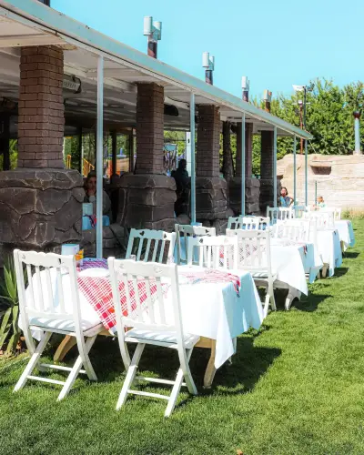Yelbahçe Kahvaltı & Lunch - İzmir Mekan Rehberi