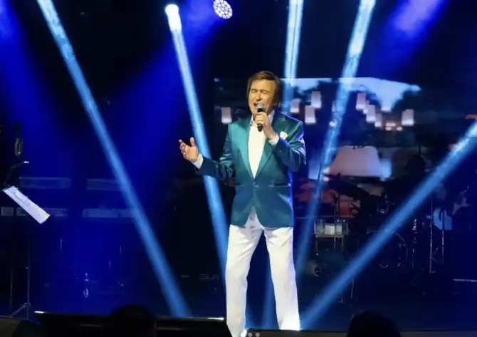 Yeni Cabaret İzmir - İzmir Mekan Rehberi
