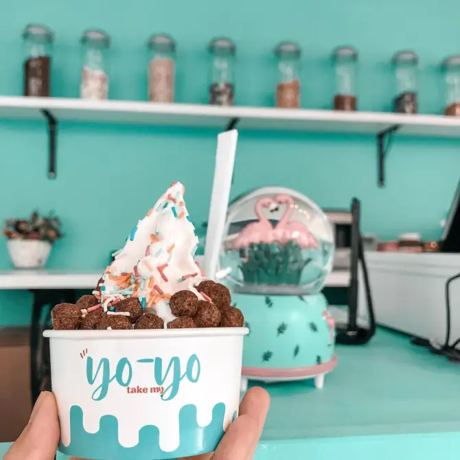 YoYo - Frozen Yogurt - İzmir Mekan Rehberi