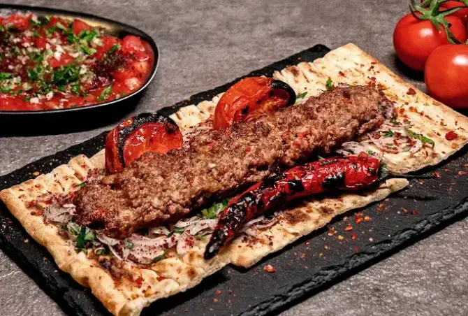 Zırhdeli Karşıyaka - İzmir Mekan Rehberi