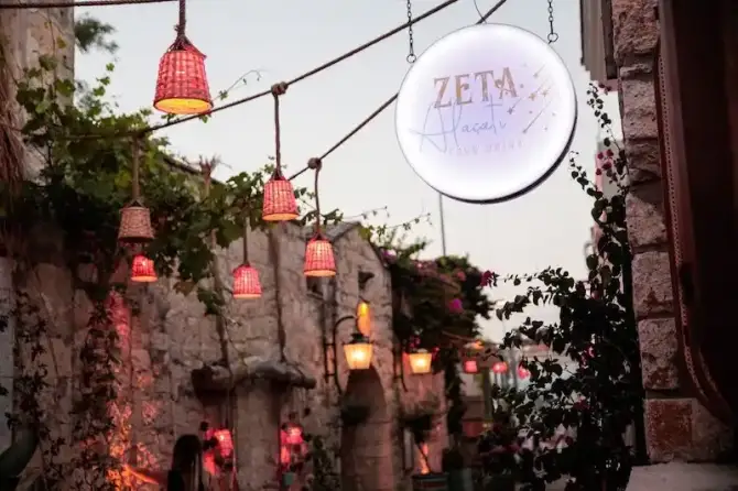 Zeta Alaçatı  - İzmir Mekan Rehberi