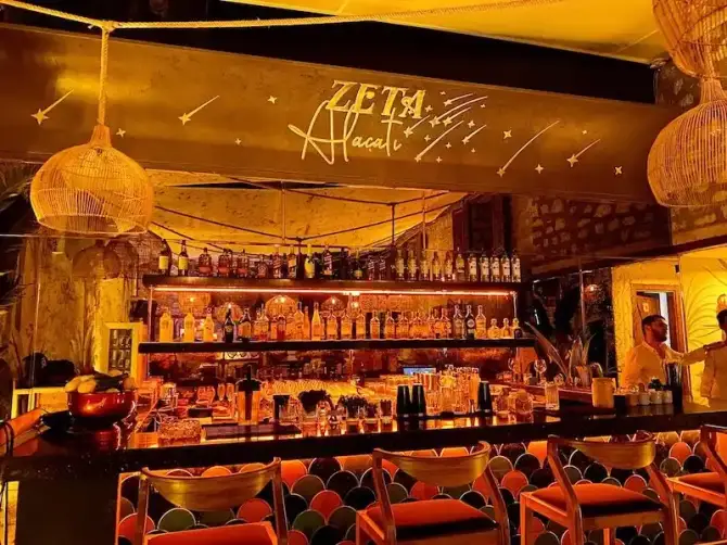 Zeta Alaçatı  - İzmir Mekan Rehberi