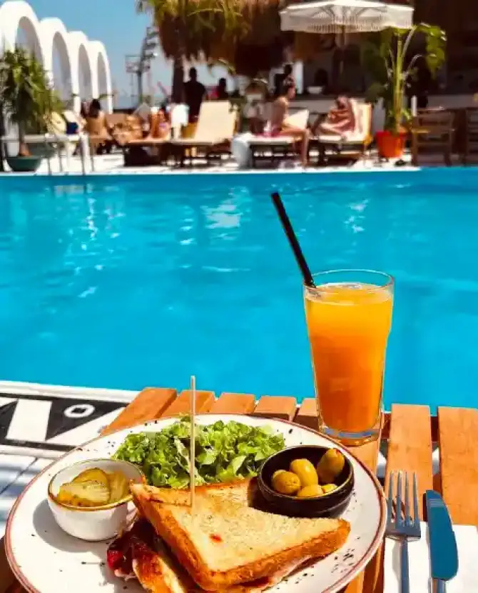 Zoi Terrace - İzmir Mekan Rehberi