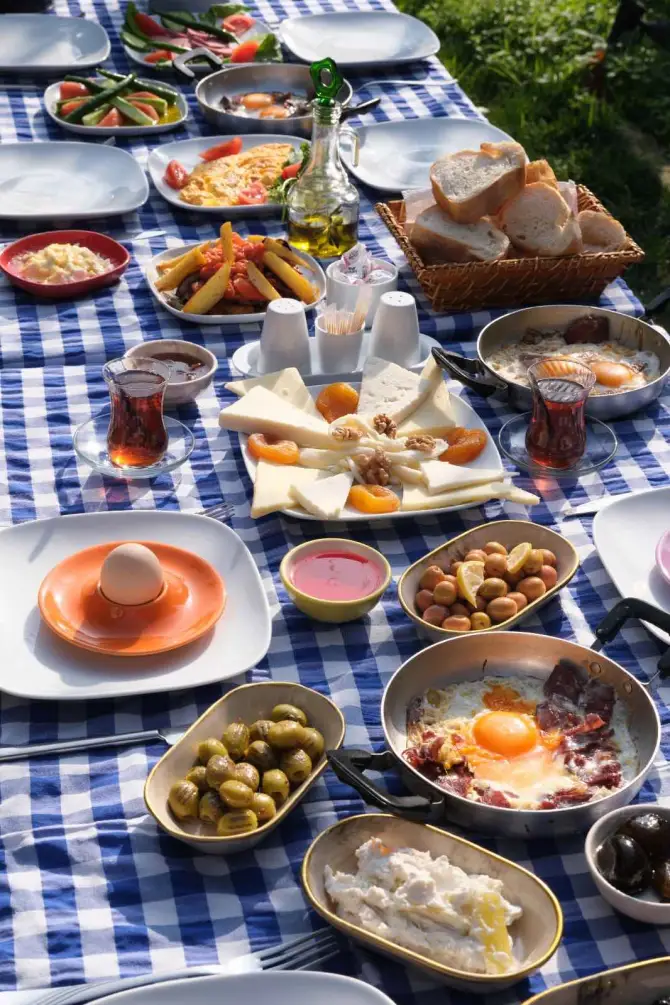 Zulada Kahvaltı - İzmir Mekan Rehberi