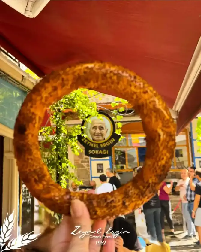 Zeynel Ergin Gevrek Fırını Alsancak - İzmir Mekan Rehberi