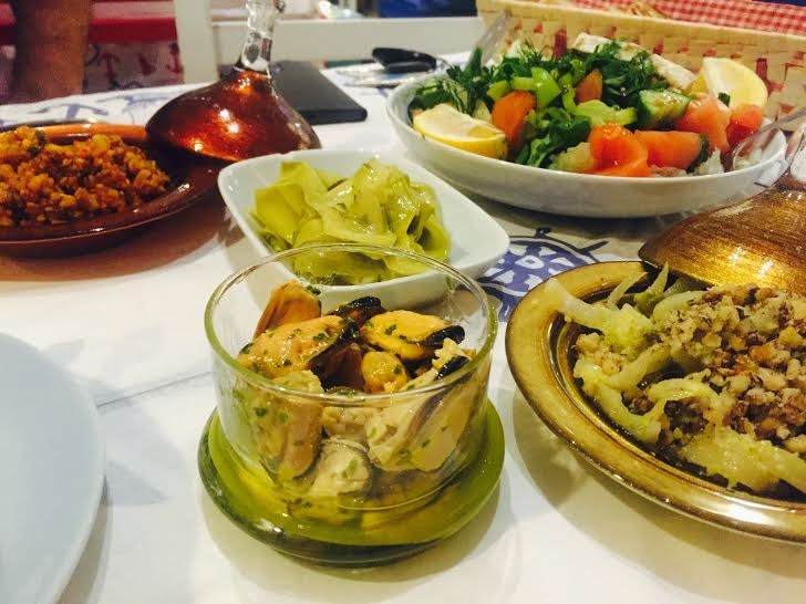 girit adasi balik evi rezervasyon izmir mekan rehberi
