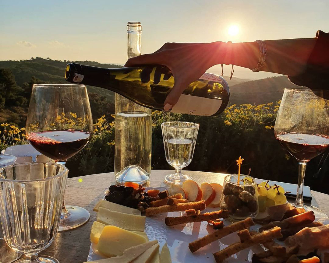 izmir de mutlaka gormeniz gereken sarap evleri izmir mekan rehberi haber