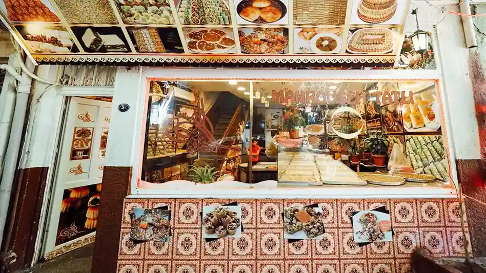 Basmane'nin Tarihi Fırınları ve Yeni Gastronomi Yüzü - İzmir Mekan Rehberi