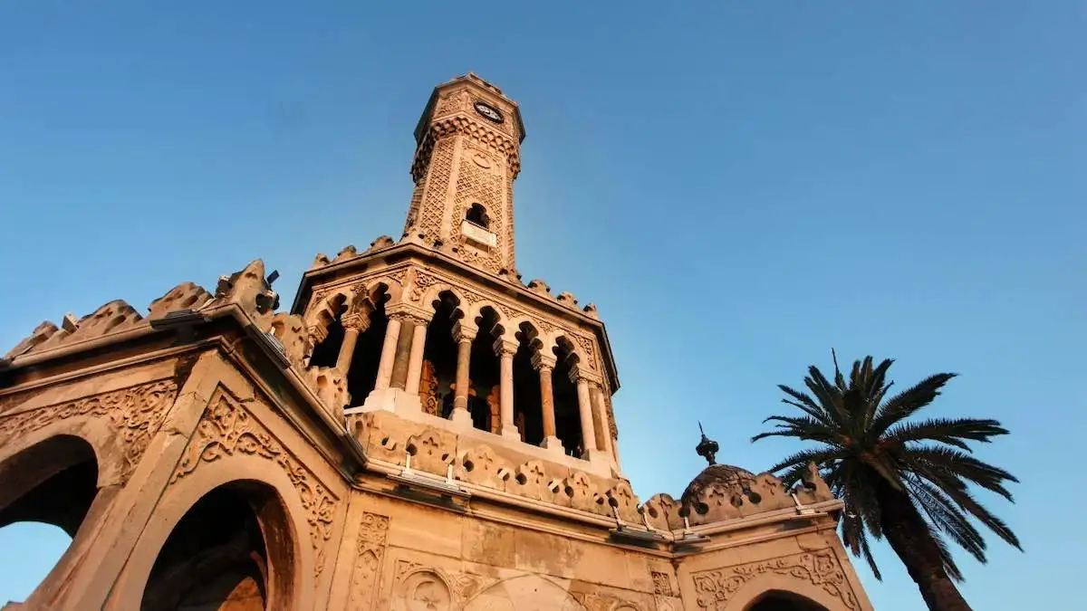 İzmir'de Hafta Sonu Rotası: Şehrin En İyi Lezzet Durakları ve Mekan Rehberi | İzmir Mekan Rehberi