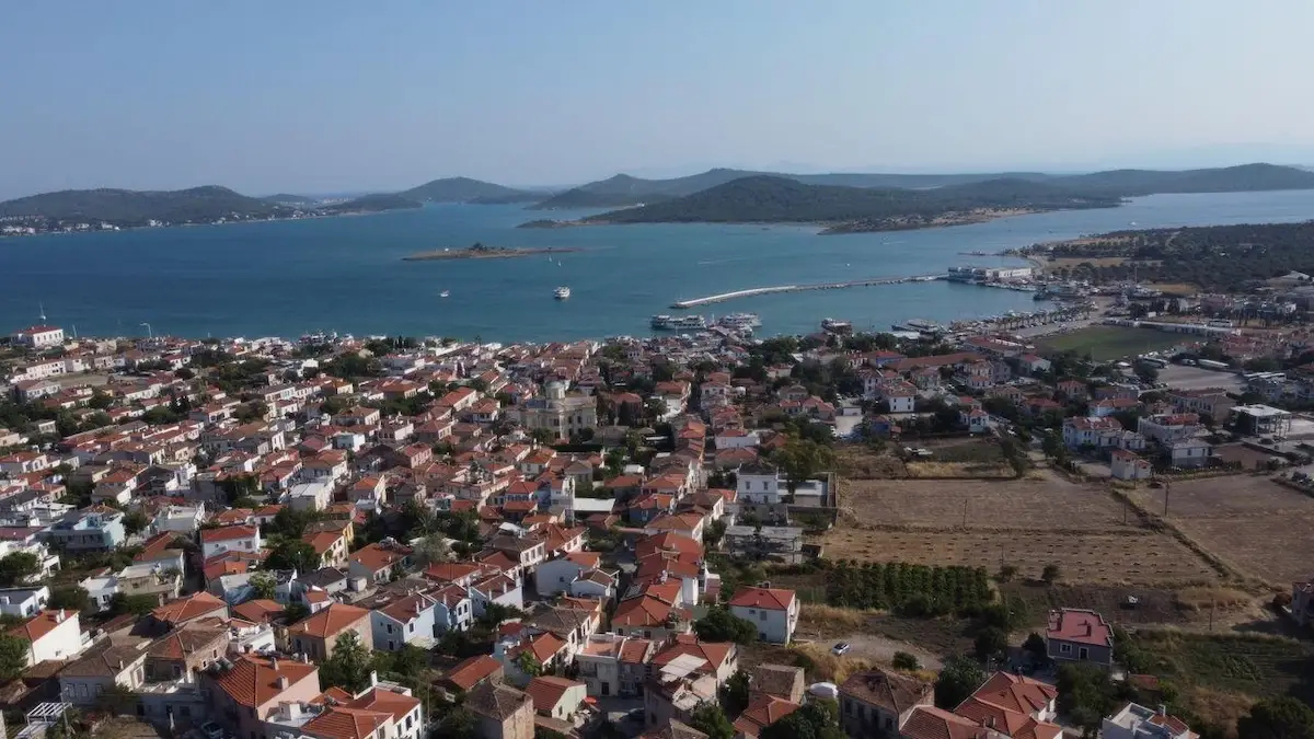 İzmir’de Yaşam ve Tatil Rotaları Nasıl Planlanmalı?