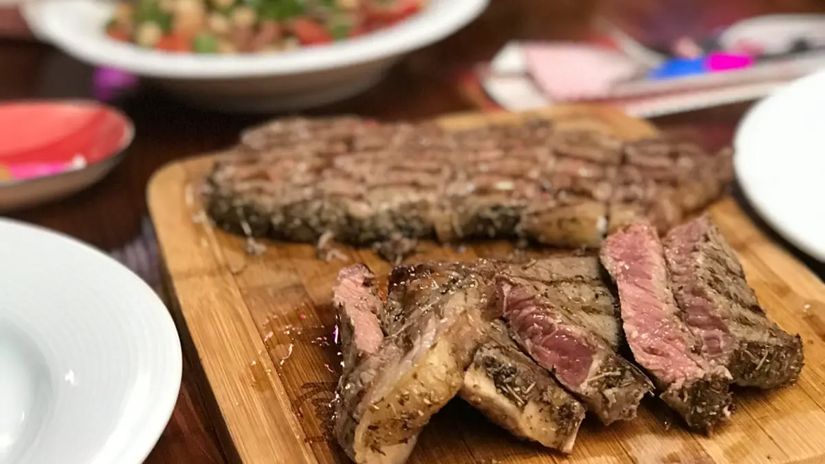 Kasap Fuat Geleneksel Kasap, Yeni Nesil Steakhouse - İzmir Mekan Rehberi