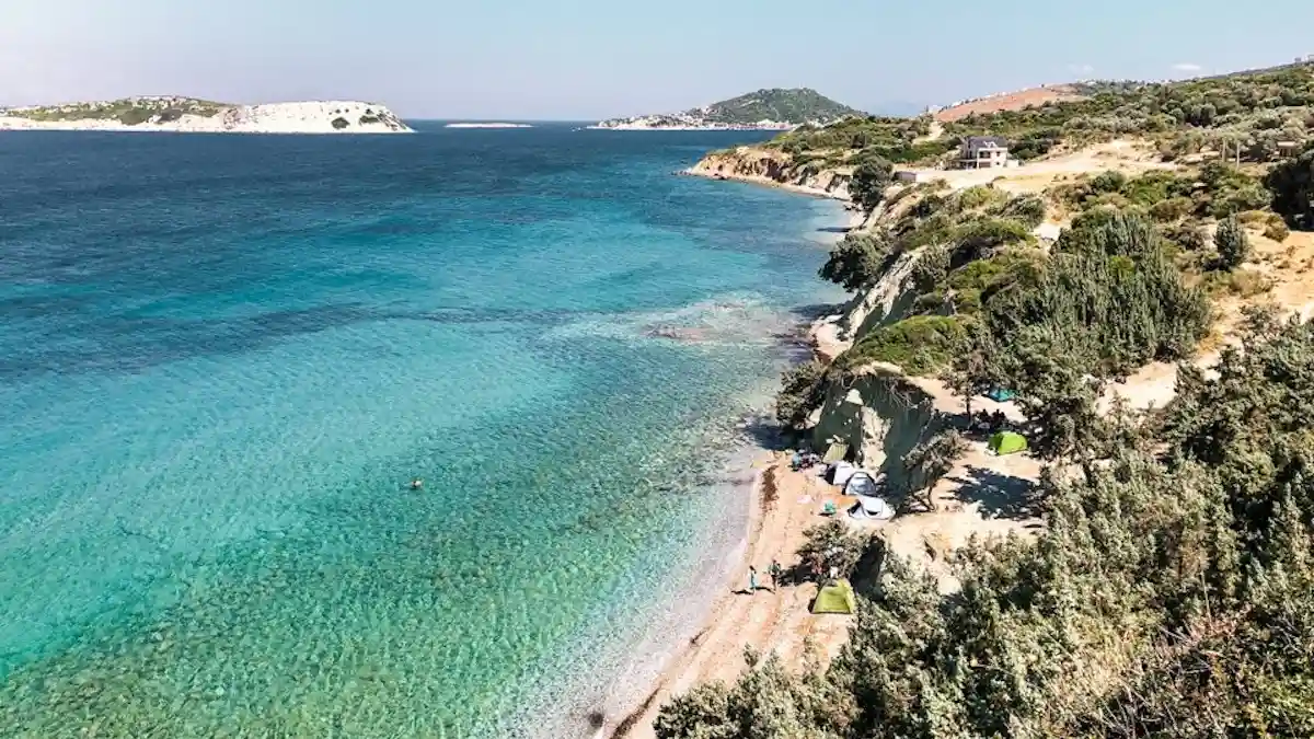 İzmir'in Saklı Köşeleri: Turistlerin Pek Bilmediği 8 Yer - İzmir Mekan Rehberi