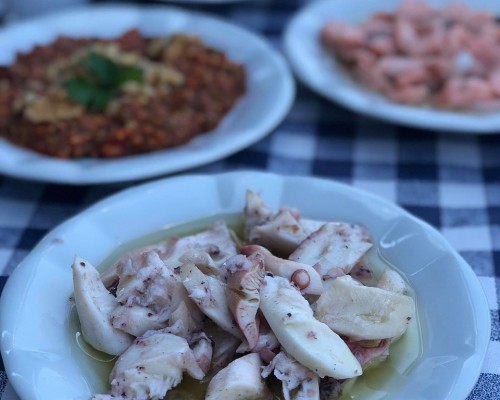 Adabeyi Balık Pişiricisi - İzmir Mekan Rehberi