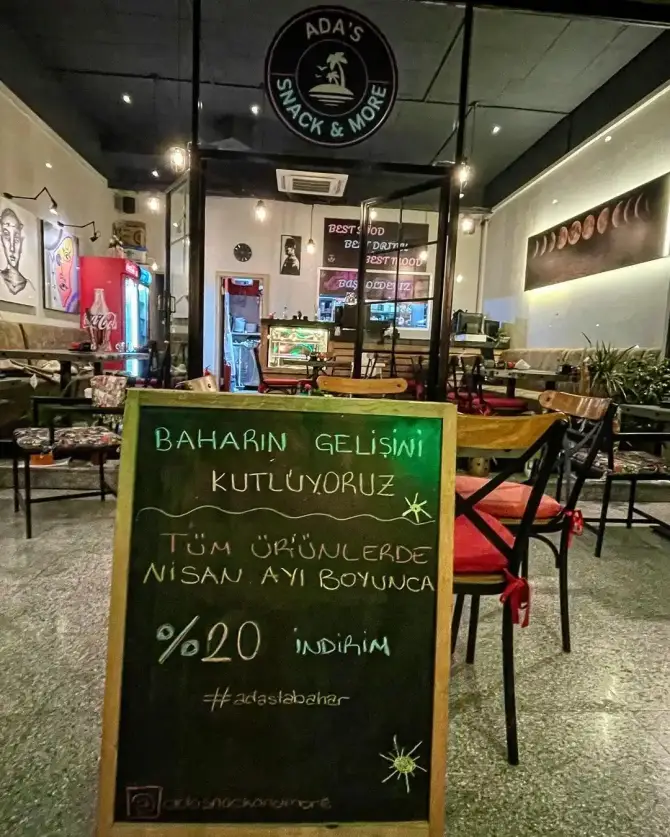 Ada's Snack & More - İzmir Mekan Rehberi
