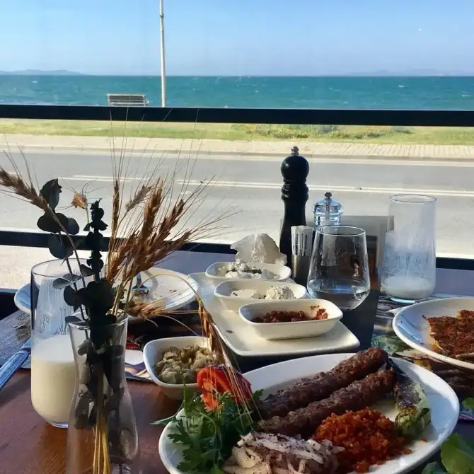 Havara Antep Sofrası - İzmir Mekan Rehberi