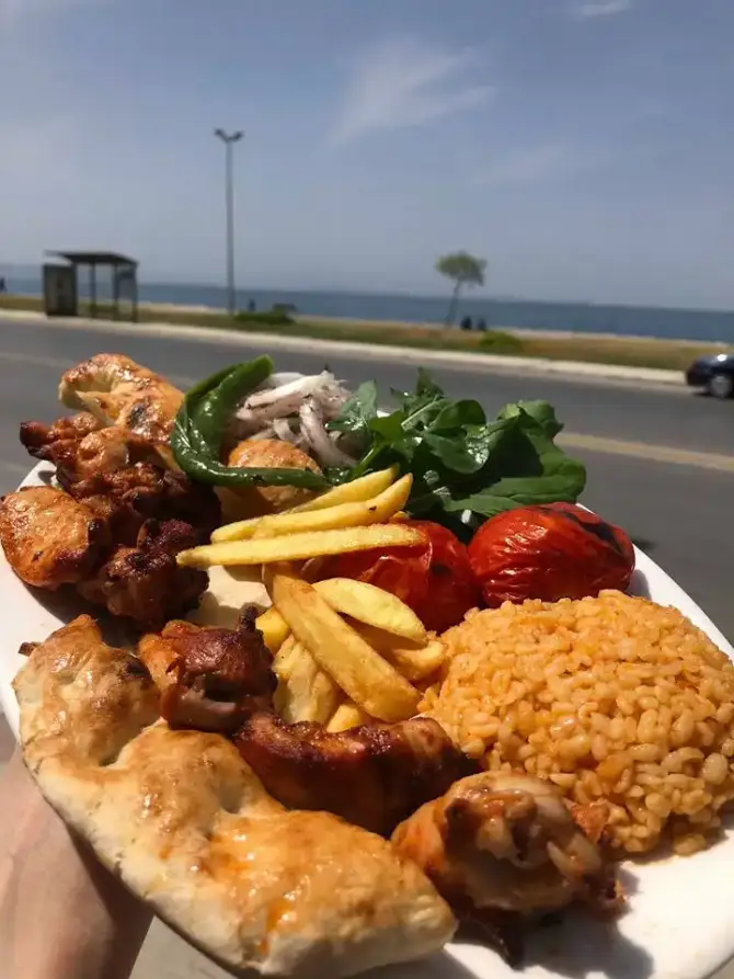 Karacasu Pide Garden  - İzmir Mekan Rehberi