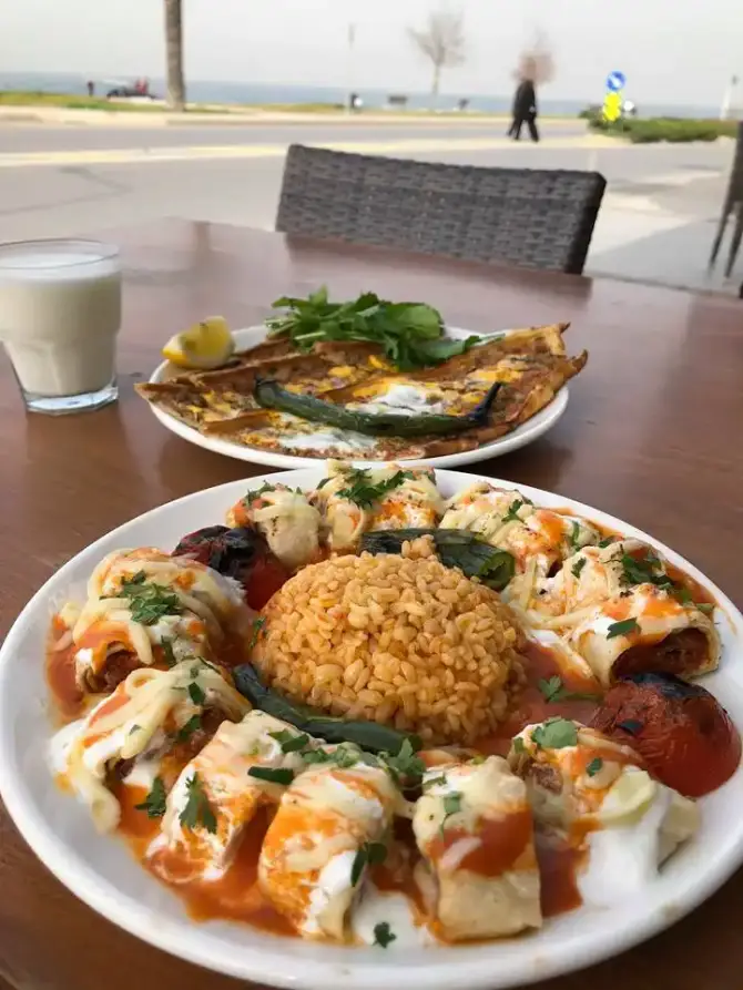 Karacasu Pide Garden  - İzmir Mekan Rehberi