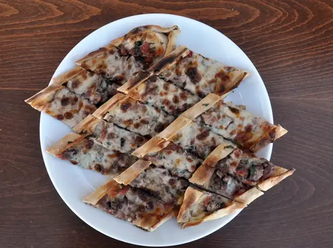 Karacasu Pide Garden  - İzmir Mekan Rehberi