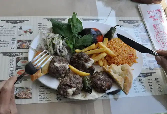 Karacasu Pide Garden  - İzmir Mekan Rehberi