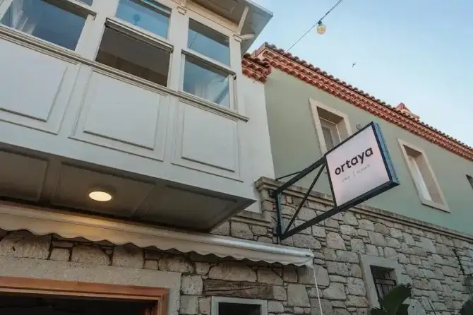 Ortaya Alaçatı - İzmir Mekan Rehberi