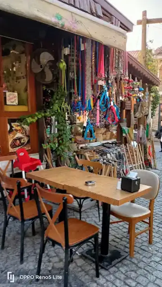 Urla Sanat Sokağı - İzmir Mekan Rehberi