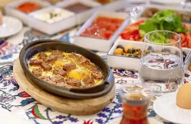 Zeytinli Köşk - İzmir Mekan Rehberi
