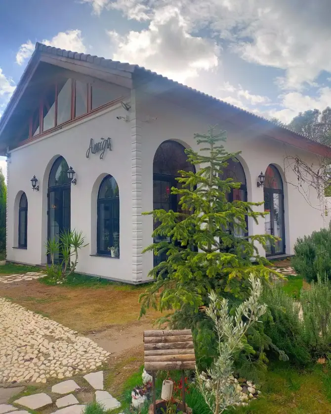 Amigo Kahvaltıevi - İzmir Mekan Rehberi