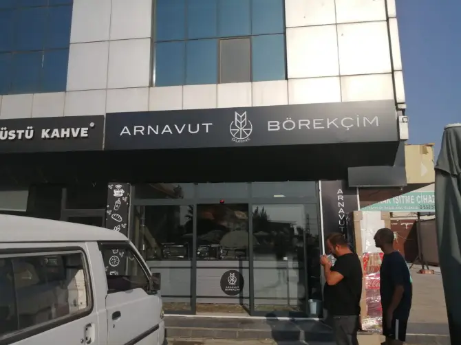 Arnavut Börekçim - İzmir Mekan Rehberi