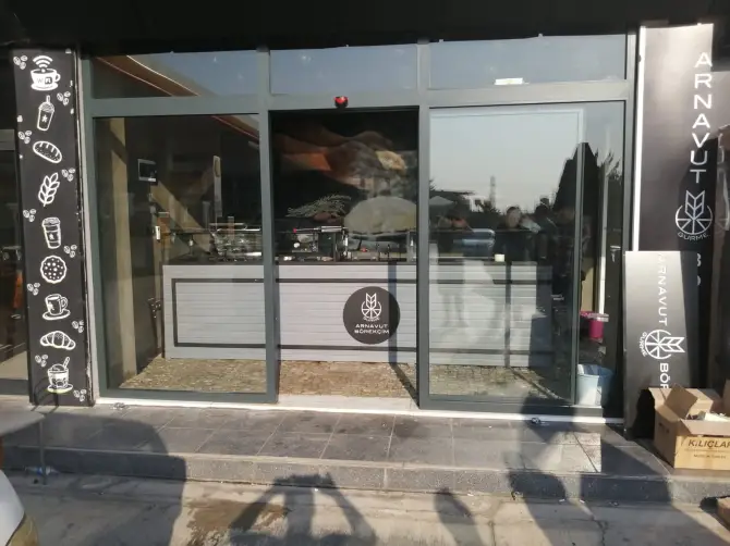 Arnavut Börekçim - İzmir Mekan Rehberi