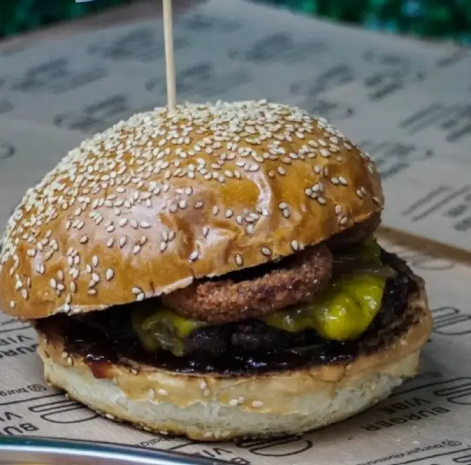 Burger Vibe  - İzmir Mekan Rehberi