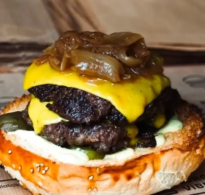 Burger Vibe  - İzmir Mekan Rehberi