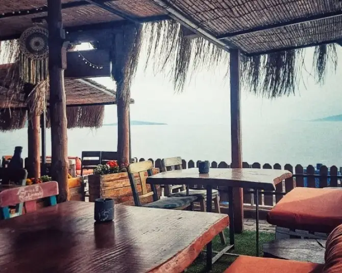 Calypsodikili Beach Club Dikili - İzmir Mekan Rehberi