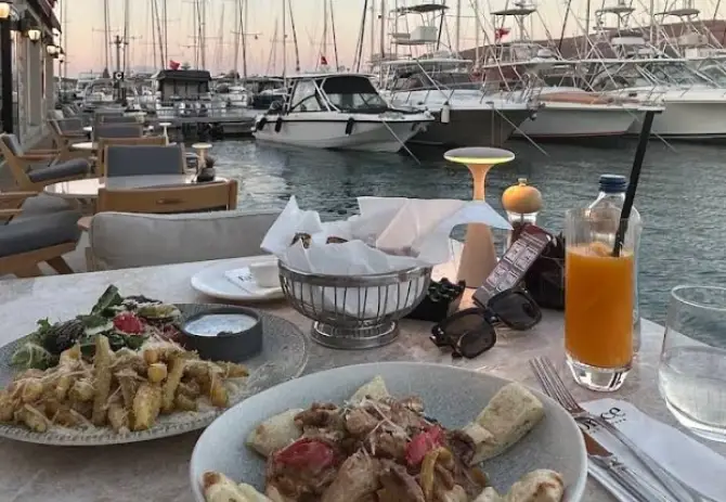 Fabrice Çeşme- MarinAlaçatı - İzmir Mekan Rehberi
