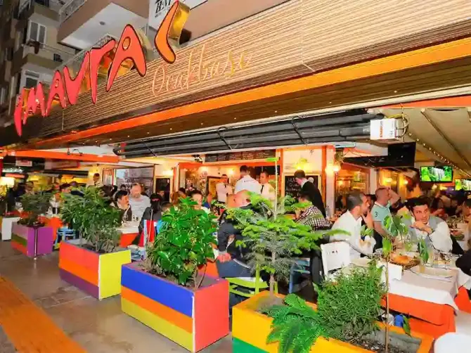 Mavra Ocakbaşı - İzmir Mekan Rehberi