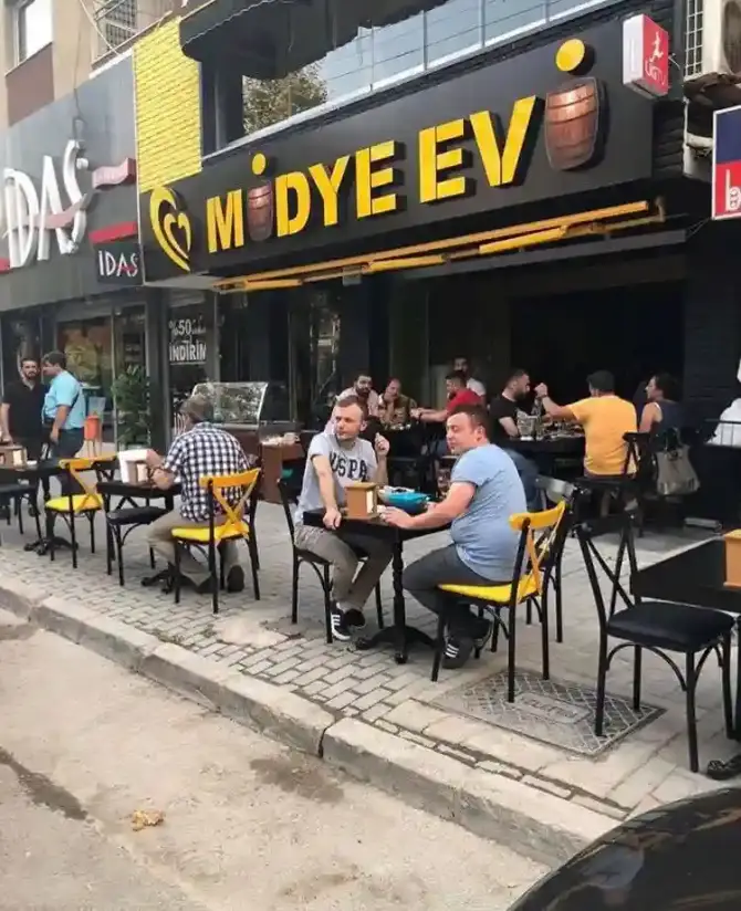 Midye Evi 2 Manavkuyu - İzmir Mekan Rehberi
