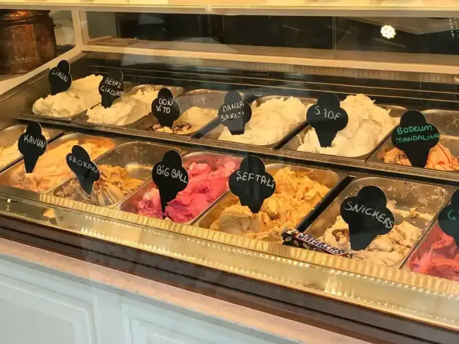Oyya Gelato - İzmir Mekan Rehberi
