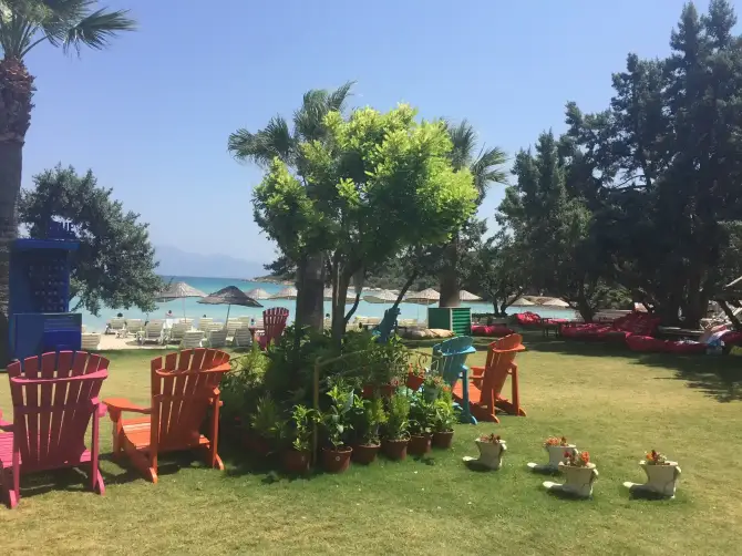 Quente Beach Club - İzmir Mekan Rehberi