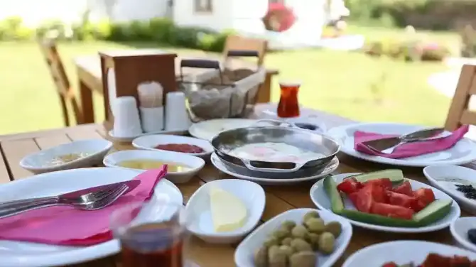 Rota Restaurant Karaburun - İzmir Mekan Rehberi