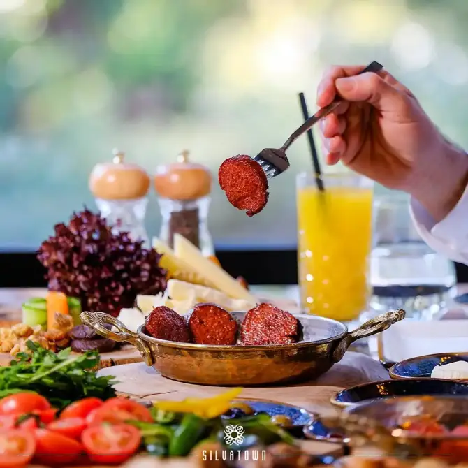 Silvatown Steakhouse - İzmir Mekan Rehberi