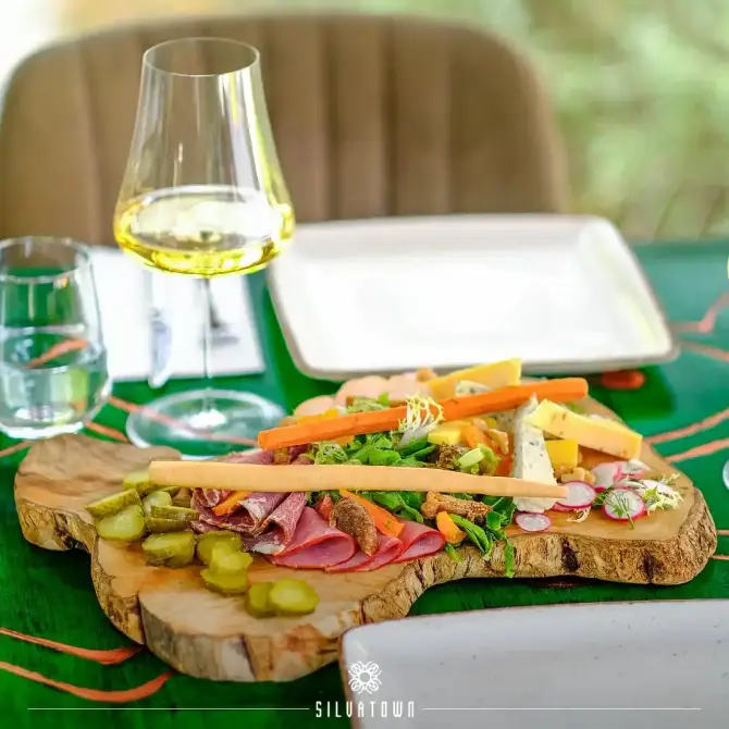Silvatown Steakhouse - İzmir Mekan Rehberi