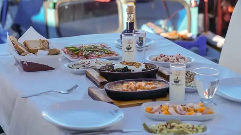 Liman Restaurant Sığacık - İzmir Mekan Rehberi