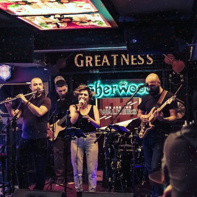 Sherwood Pub - İzmir Mekan Rehberi
