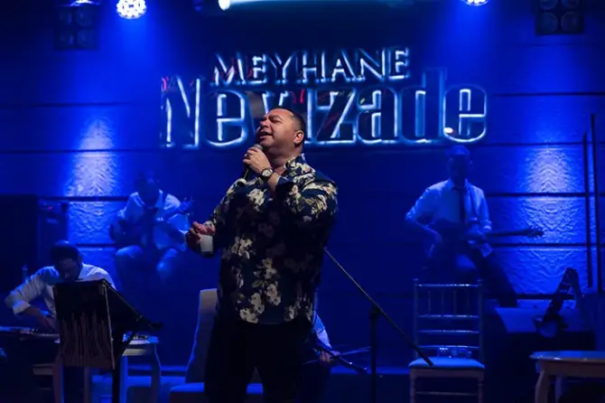 Meyhane Nevizade - İzmir Mekan Rehberi