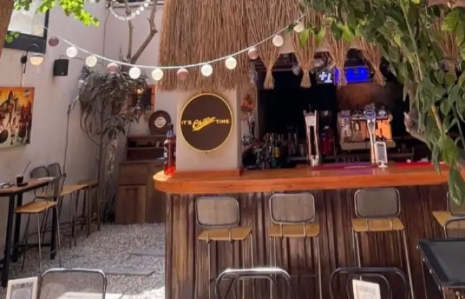 Mopub&chill Bornova - İzmir Mekan Rehberi