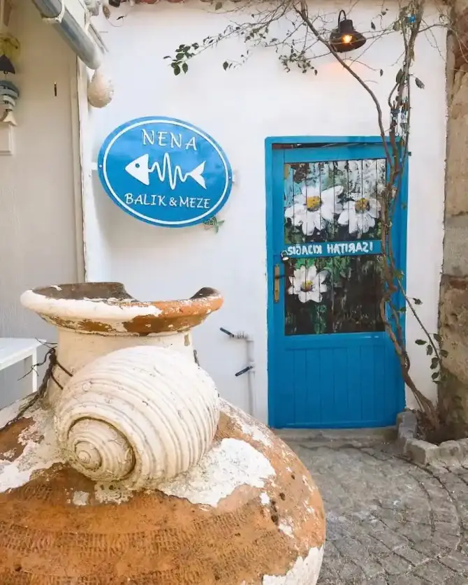 Sığacık Nena Balık & Meze Restoran - İzmir Mekan Rehberi