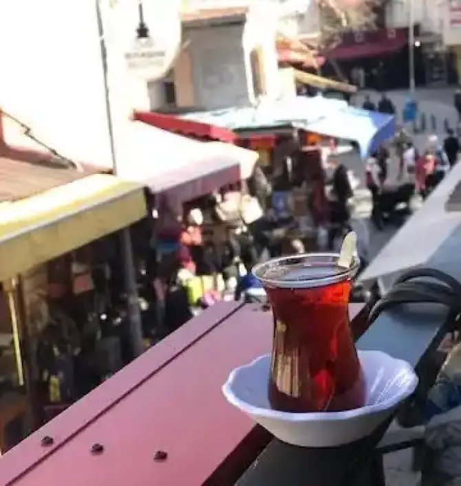 Petek Döner - İzmir Mekan Rehberi