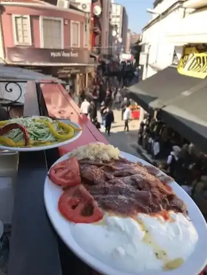 Petek Döner - İzmir Mekan Rehberi