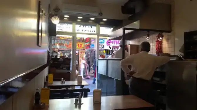 Petek Döner - İzmir Mekan Rehberi