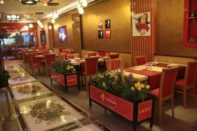 Red Dragon Alsancak - İzmir Mekan Rehberi