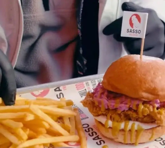 Sasso Fried Chicken Bostanlı - İzmir Mekan Rehberi